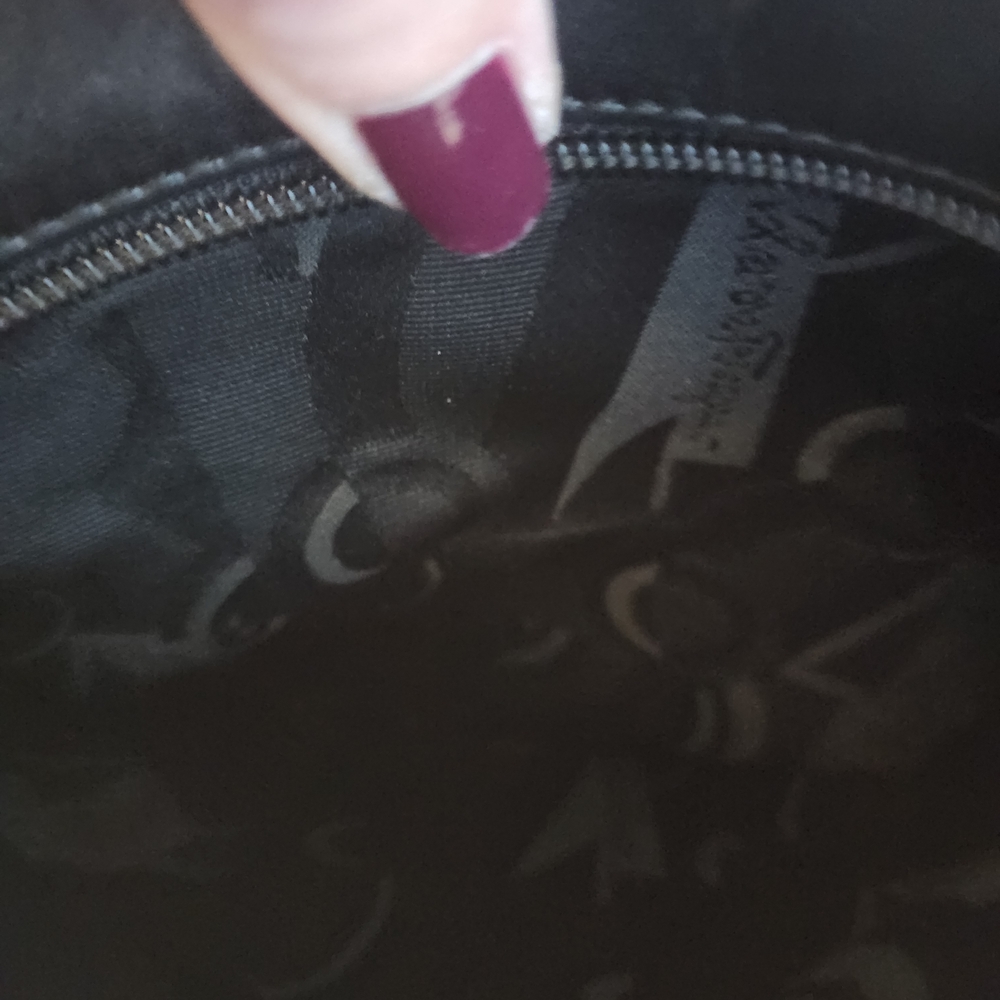 Salvatore Ferragamo Black Leather Shoulder Bag - Picture 12 of 16